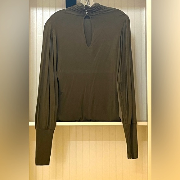 VENUS Turtleneck | Olive | M |Button Neck closure creates Beautiful Keyhole - Picture 7 of 12